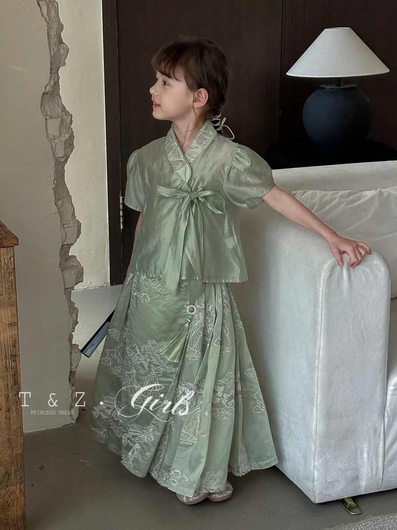 女童夏季25新款轻薄新中式马面套装