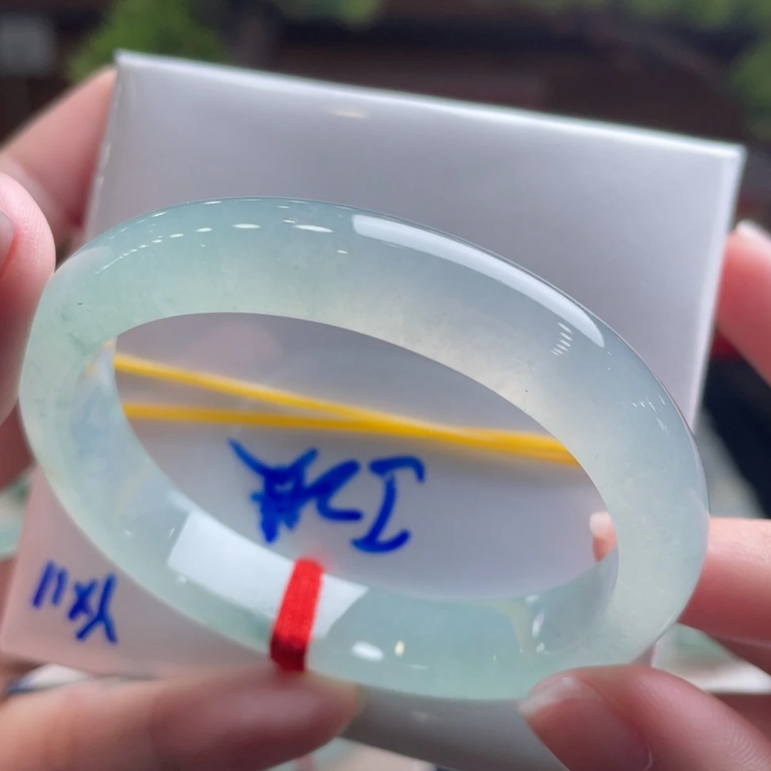 翡翠未镶嵌手镯52贵妃 薄荷蓝绿 新货