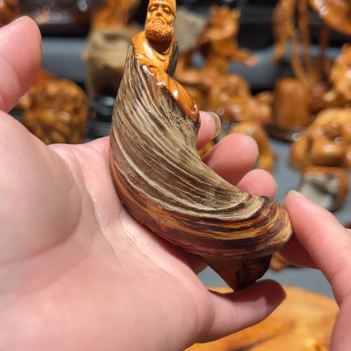 柏木（崖柏）点点关注