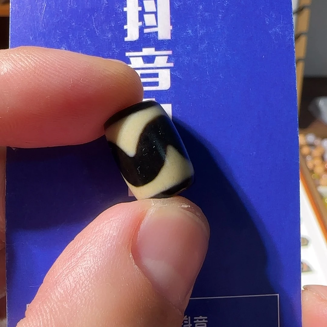 玛瑙/玉髓颈饰未镶嵌泡**?
