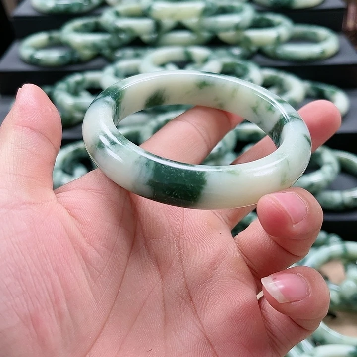 【闪购商品】透闪石-蛇纹石玉手镯未镶嵌y****n