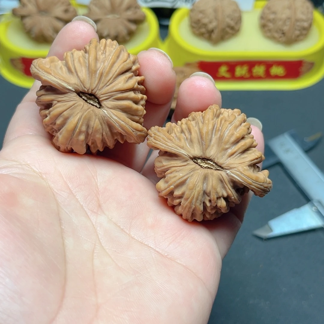 佛***金文玩核桃一物一拍44尺微黄