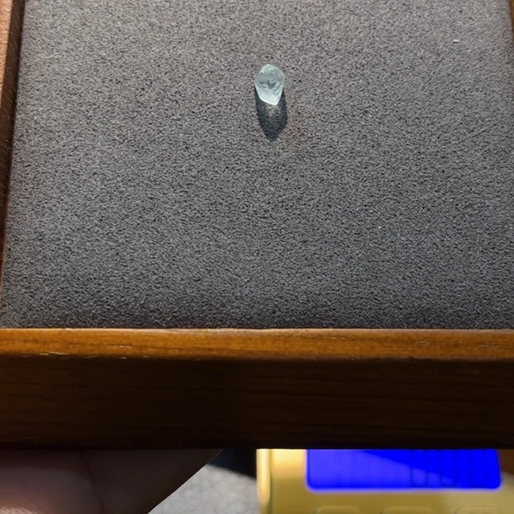 海蓝宝石裸石666666