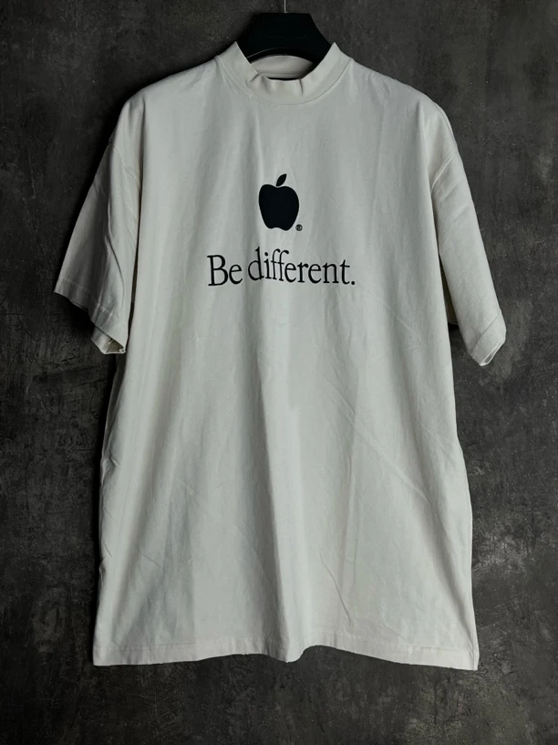 未使用 Balenciaga/巴黎世家 苹果刺绣logo米色短袖/04204/JP