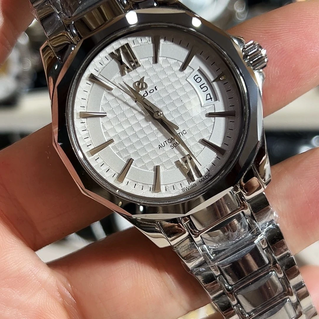 全自动机械孤品一只