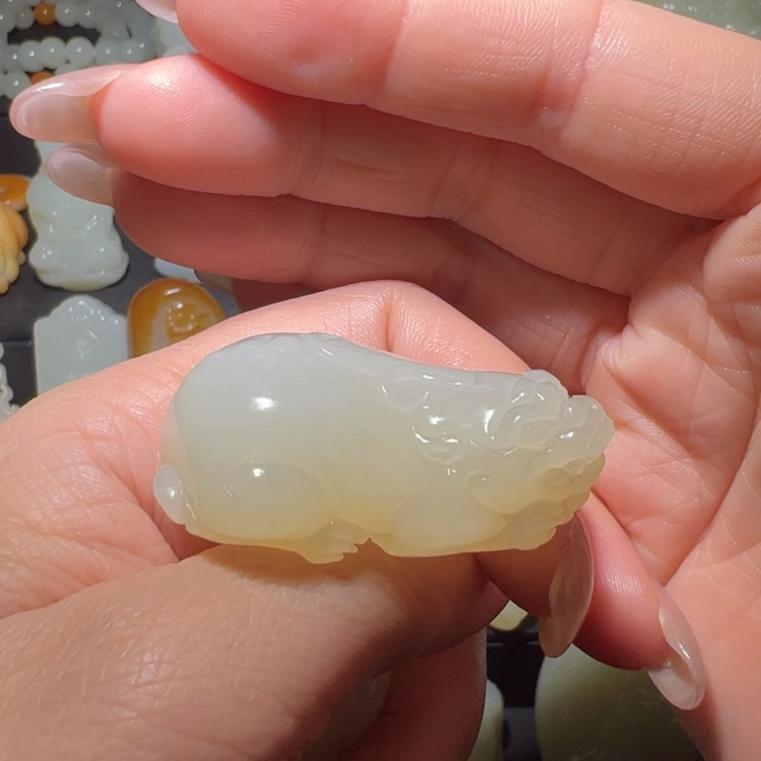 颈饰未镶嵌和田玉摩****制