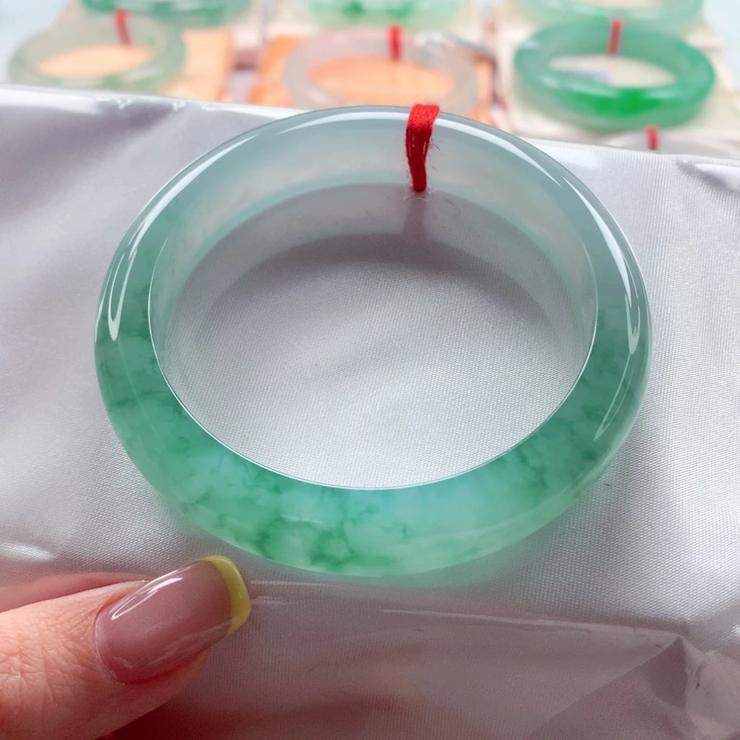 翡翠未镶嵌手镯55.3 海蓝之谜中万品质种老肉细 灵