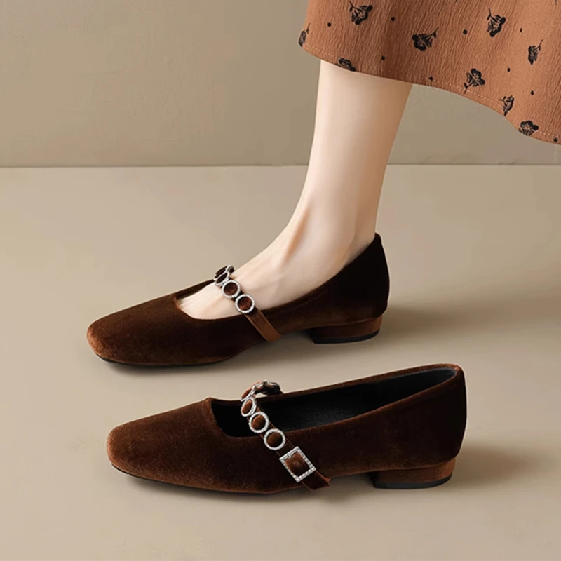 2025年春季新款法式方头玛丽珍鞋女气质低跟单鞋女通勤绝美小跟鞋