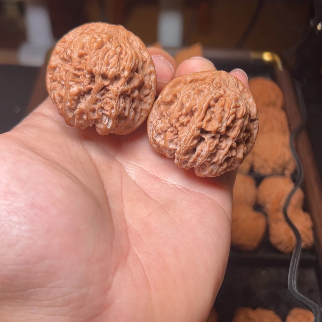 吊坠文玩核桃凹底