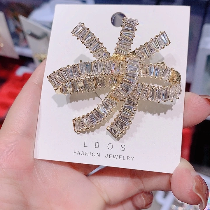 锆石铜合金蝴蝶结大号胸针
