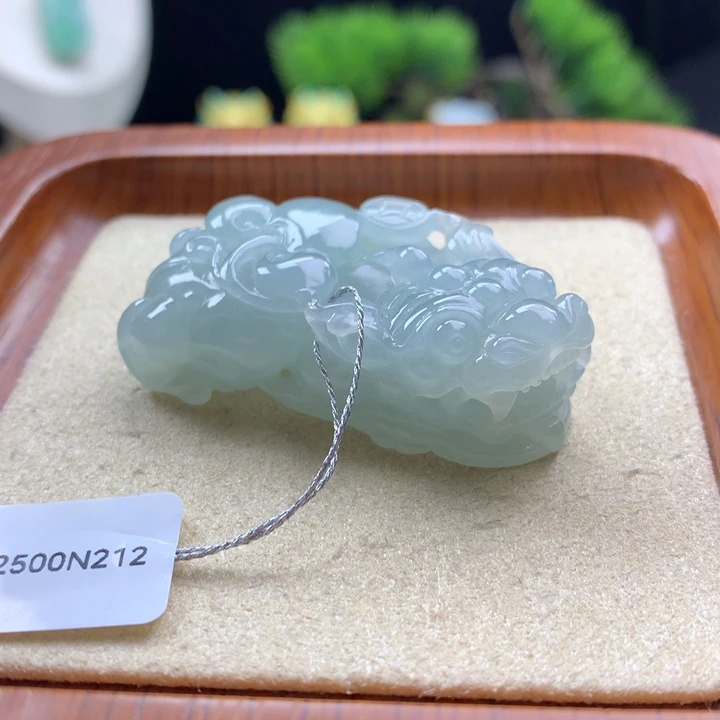 翡翠未镶嵌颈饰貔貅30