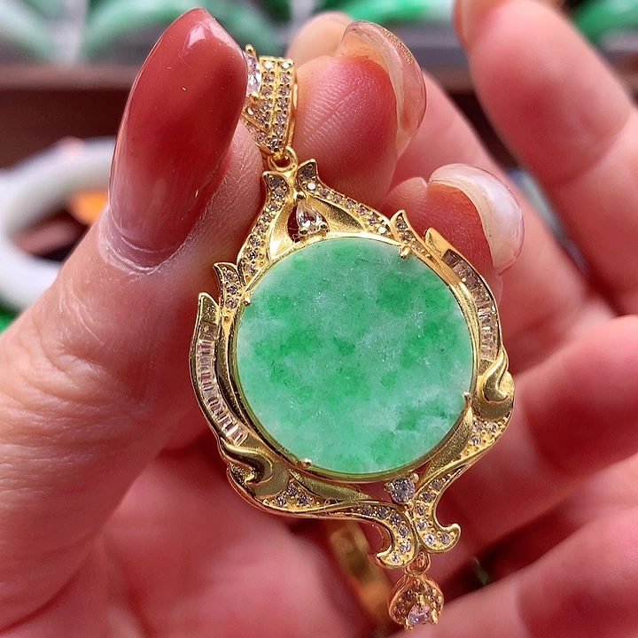 翡翠银S925镶嵌颈饰翡翠