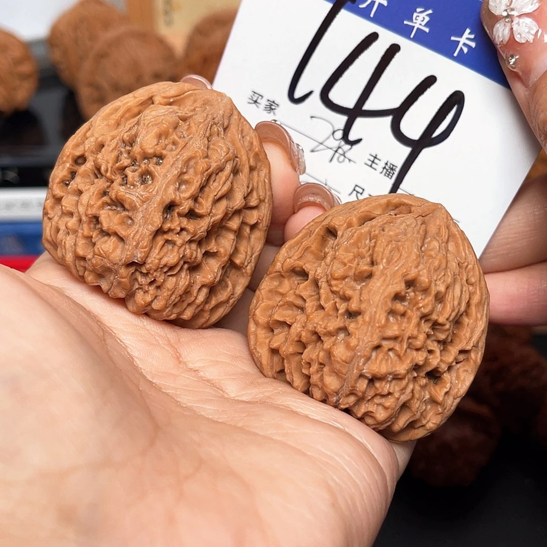 吊坠桃核南疆石41+尺寸 克重49.3