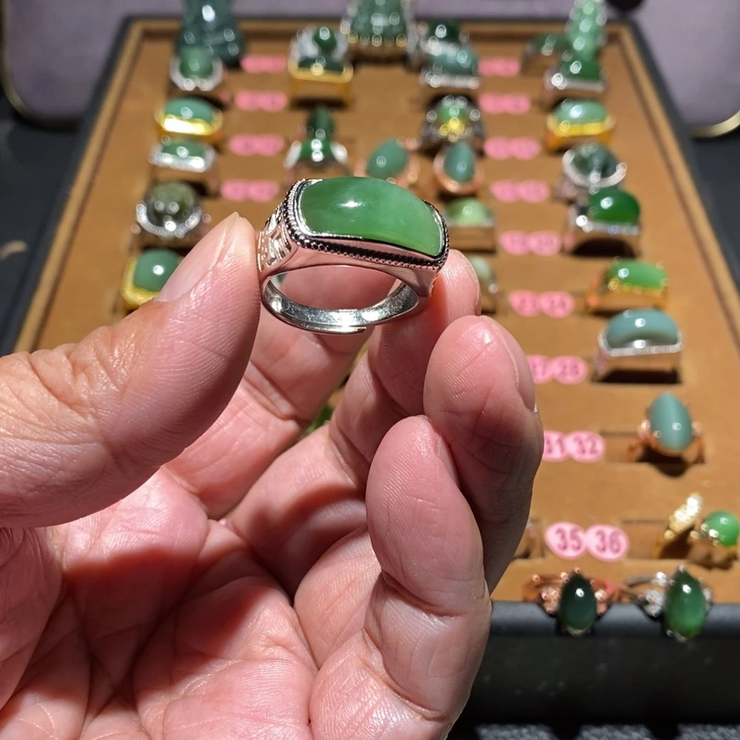 和田玉未镶嵌戒指