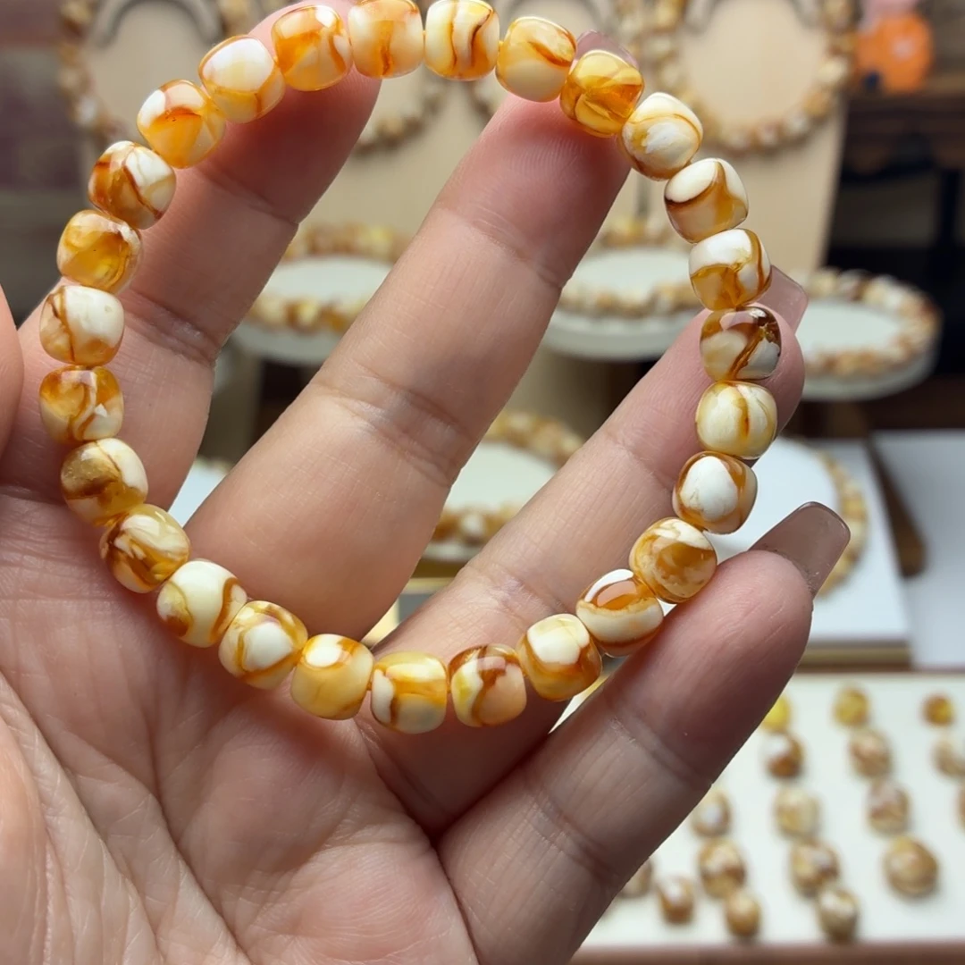 8mm沁色精工老型手串一条