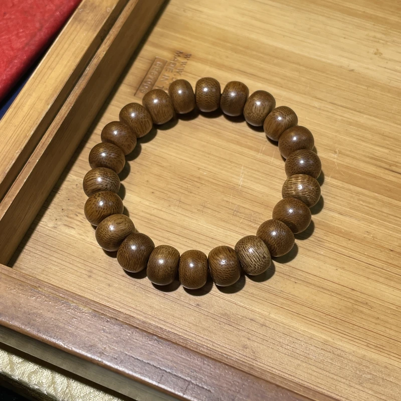 JL/SPS18/守护大礼沉香手串(多样性发货)