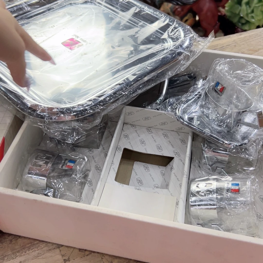 瓷片陶瓷制品及其化学组成