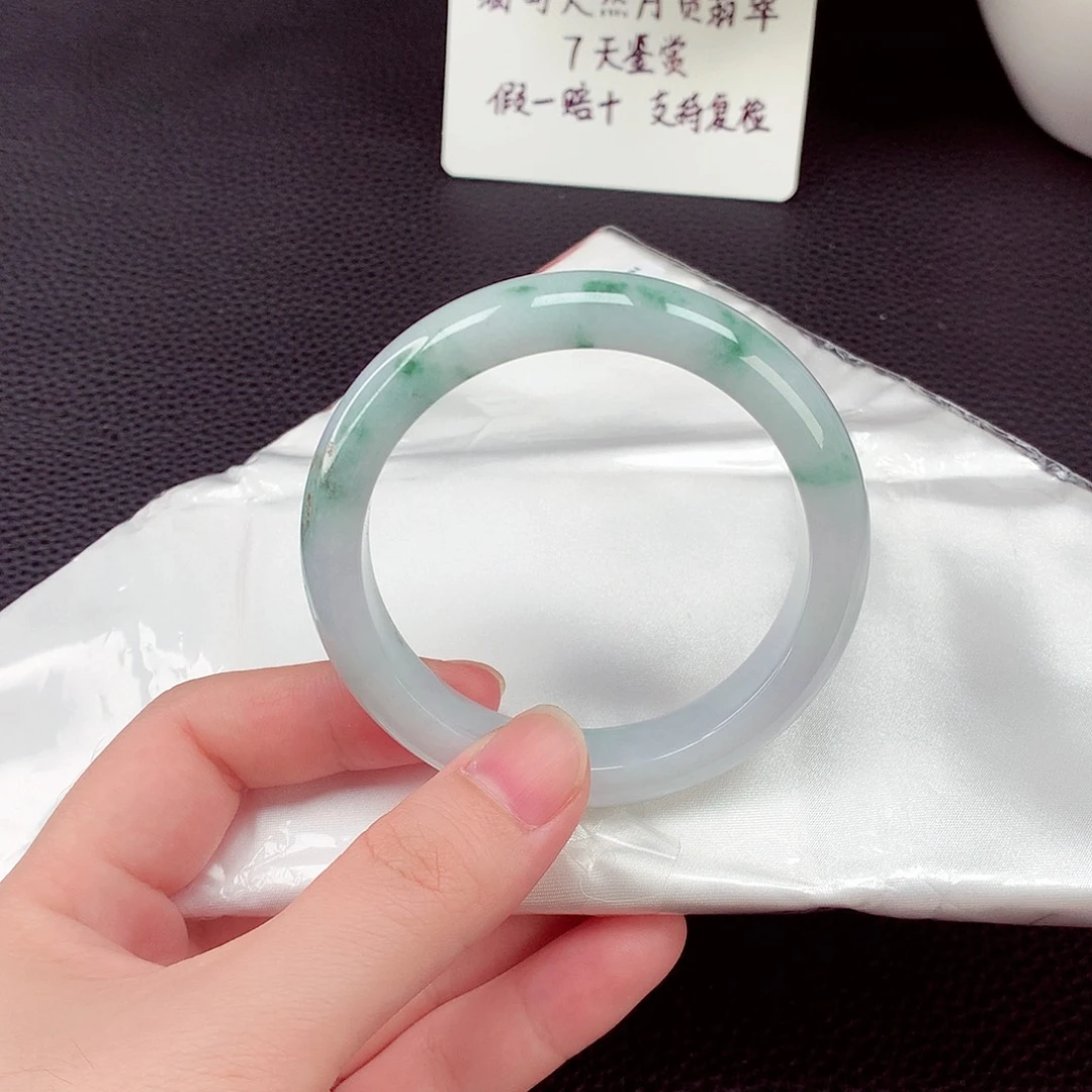 未镶嵌手镯翡翠翡翠