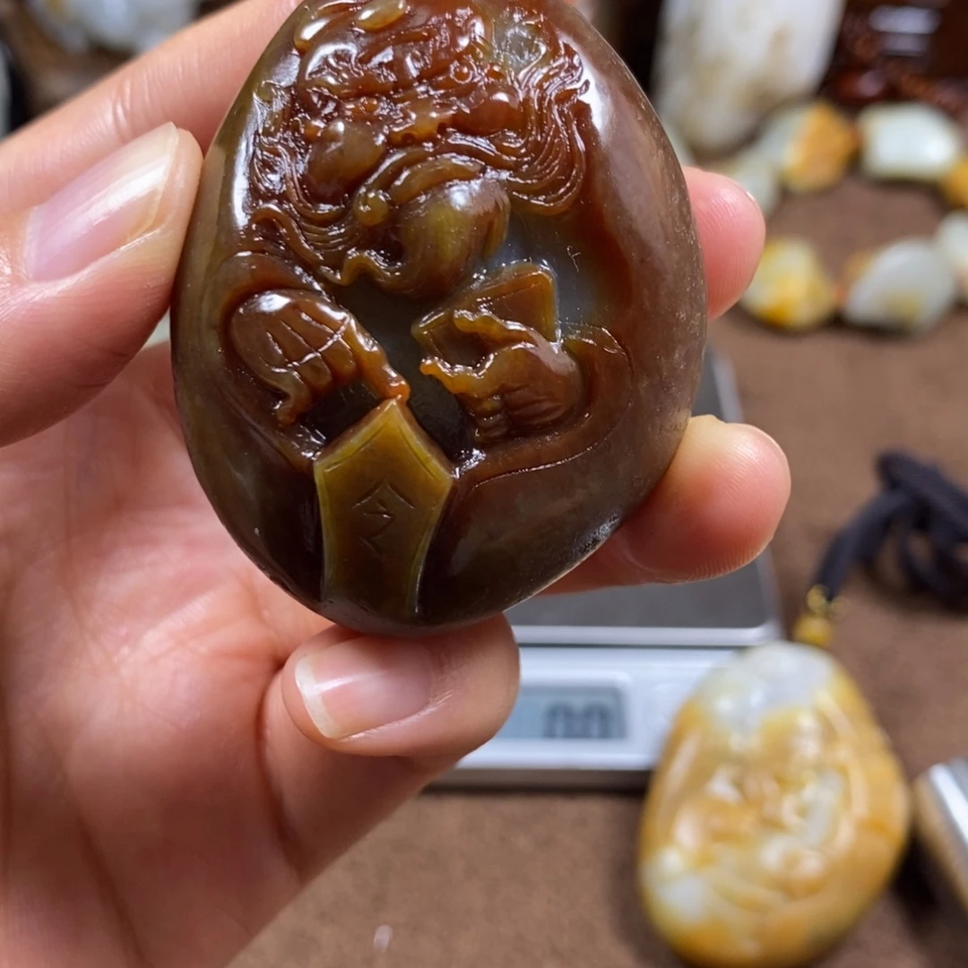 青***水和田玉未镶嵌把件