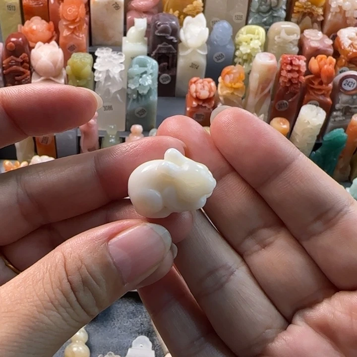 昌化石印石A****°不规则印面包刻字