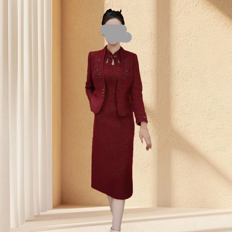 高端洋气两件套2025秋冬新款温柔保暖显瘦遮肉连衣裙外套时尚套装