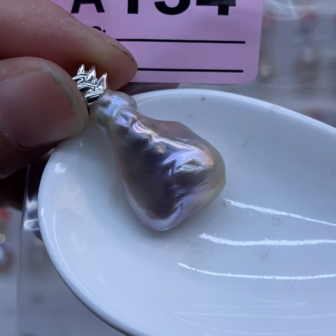 颈饰未镶嵌淡水珍珠