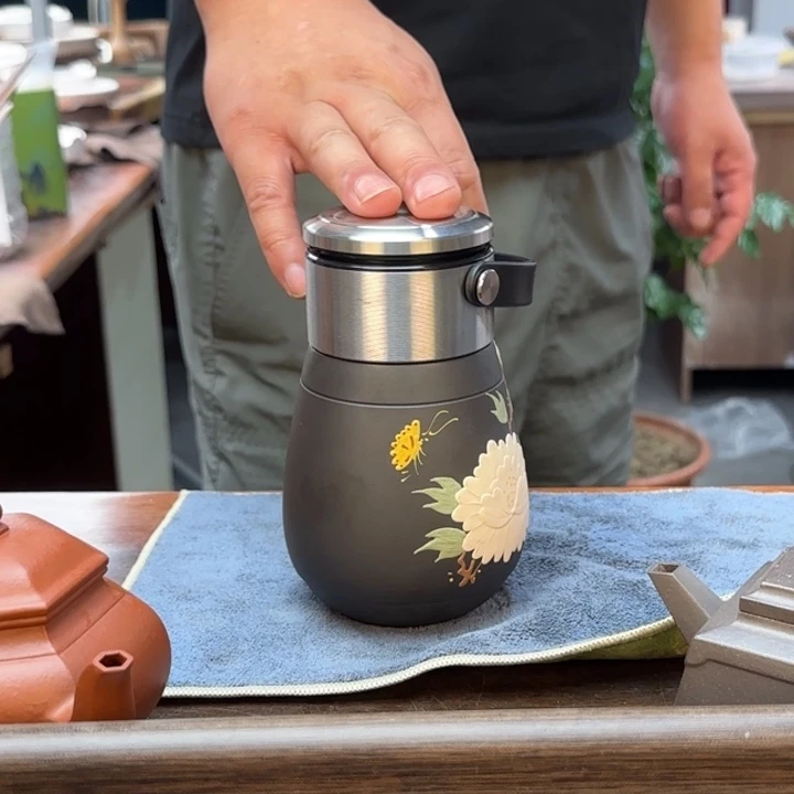 茶杯紫砂密密麻麻