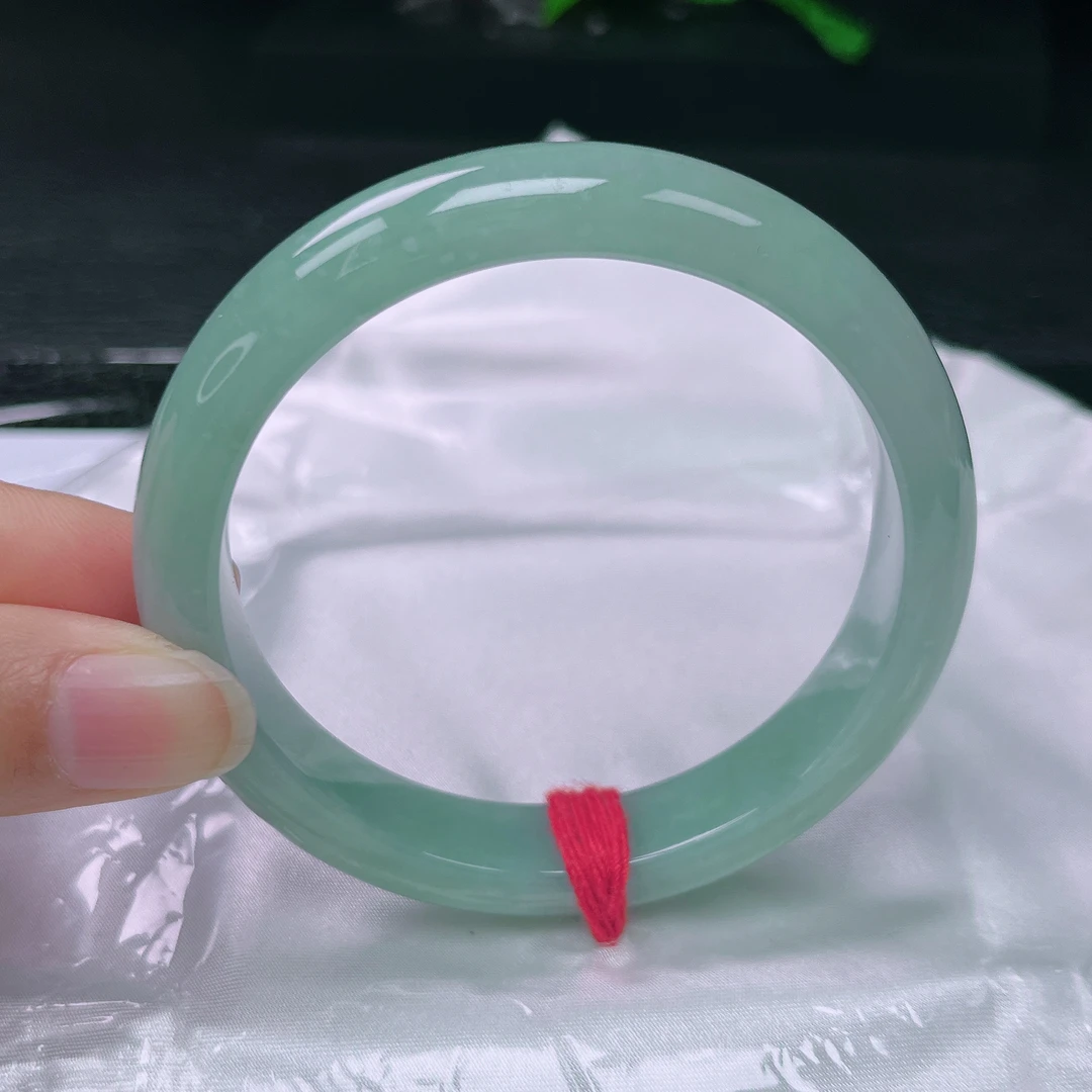 天然缅甸A货翡翠手镯57-58圈甜果绿，尺寸：58.3-12-7.9完整无纹裂