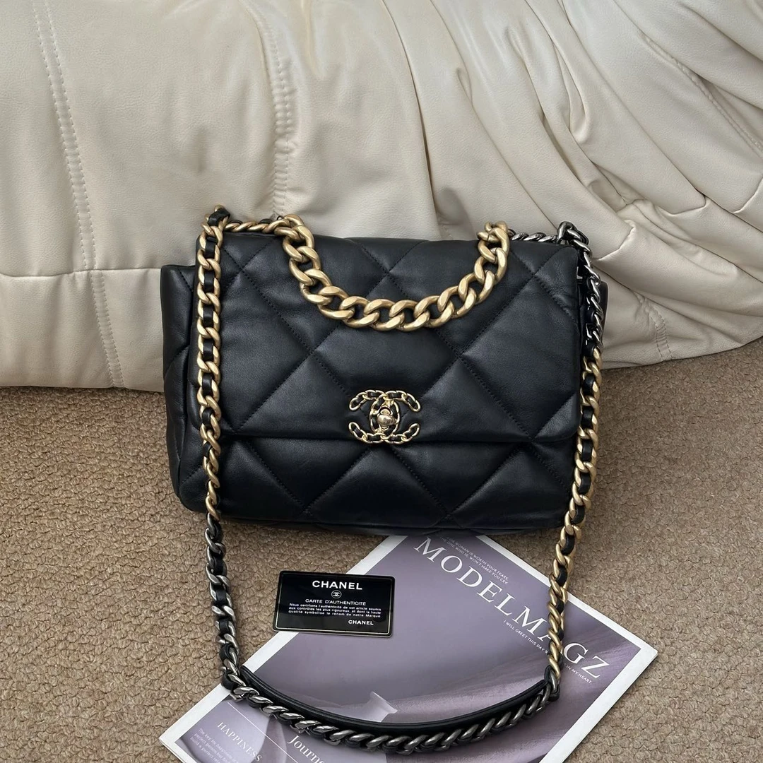 95新 Chanel/香奈儿 Chanel 黑金羊皮 19bag中号单肩包/631547140