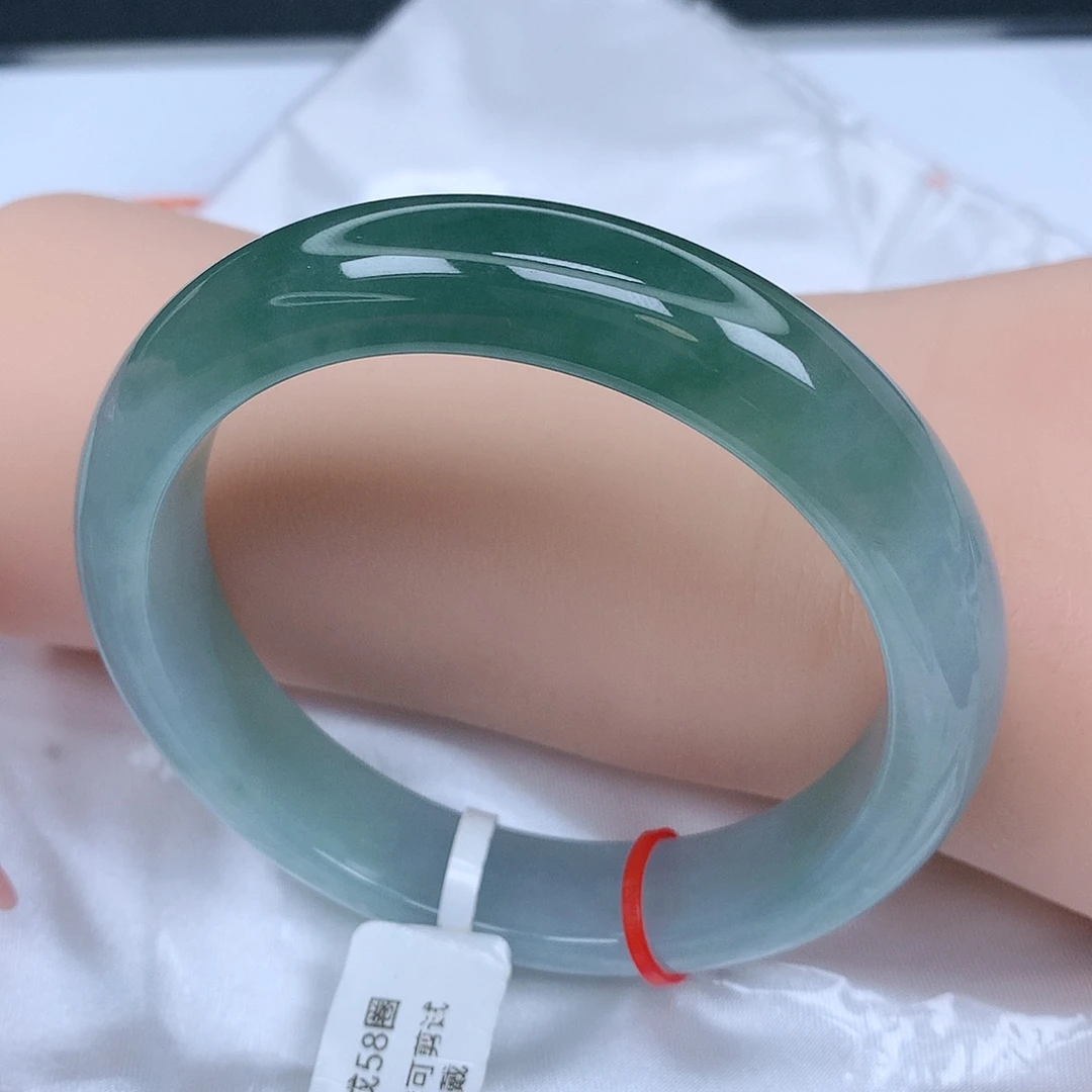 【闪购商品】未镶嵌手镯翡翠，58