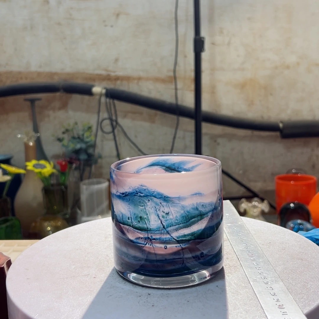 弘扬琉璃花器微瑕高度10