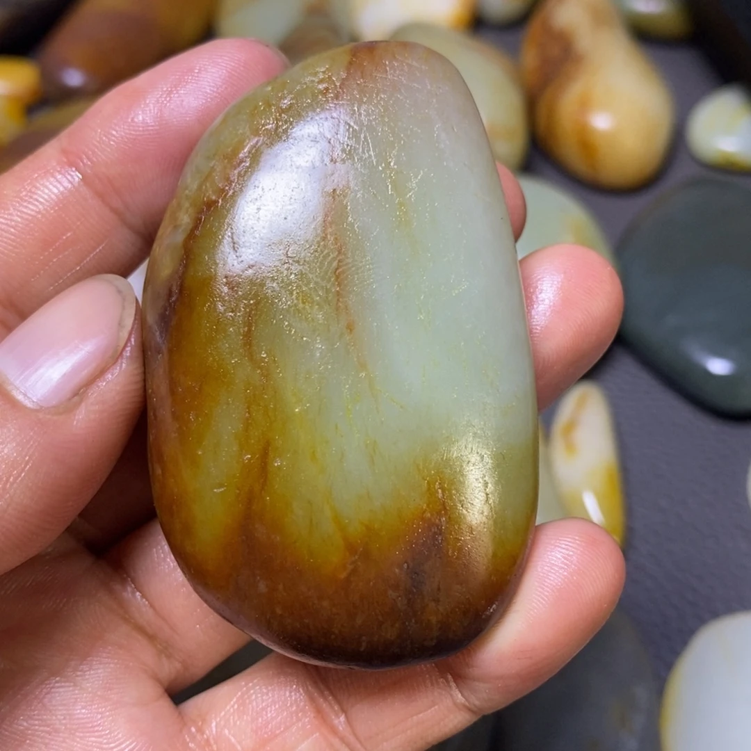 未镶嵌和田玉（糖玉）挂件