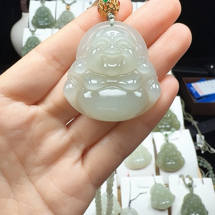 @***就和田玉未镶嵌颈饰