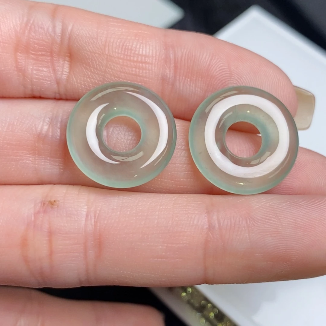 翡翠未镶嵌耳饰甜甜圈