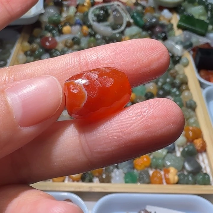 和田玉未镶嵌珠宝半成品