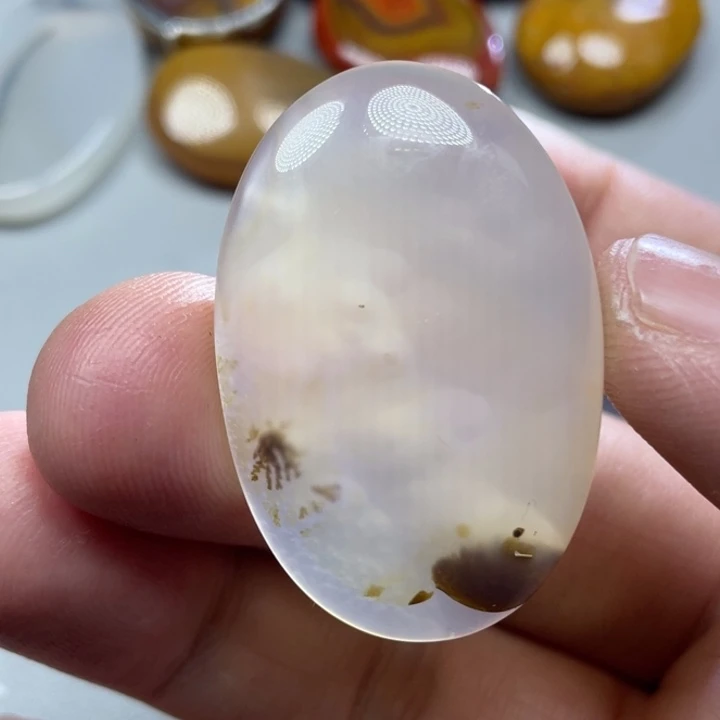 玛瑙/玉髓颈饰未镶嵌鹏****）