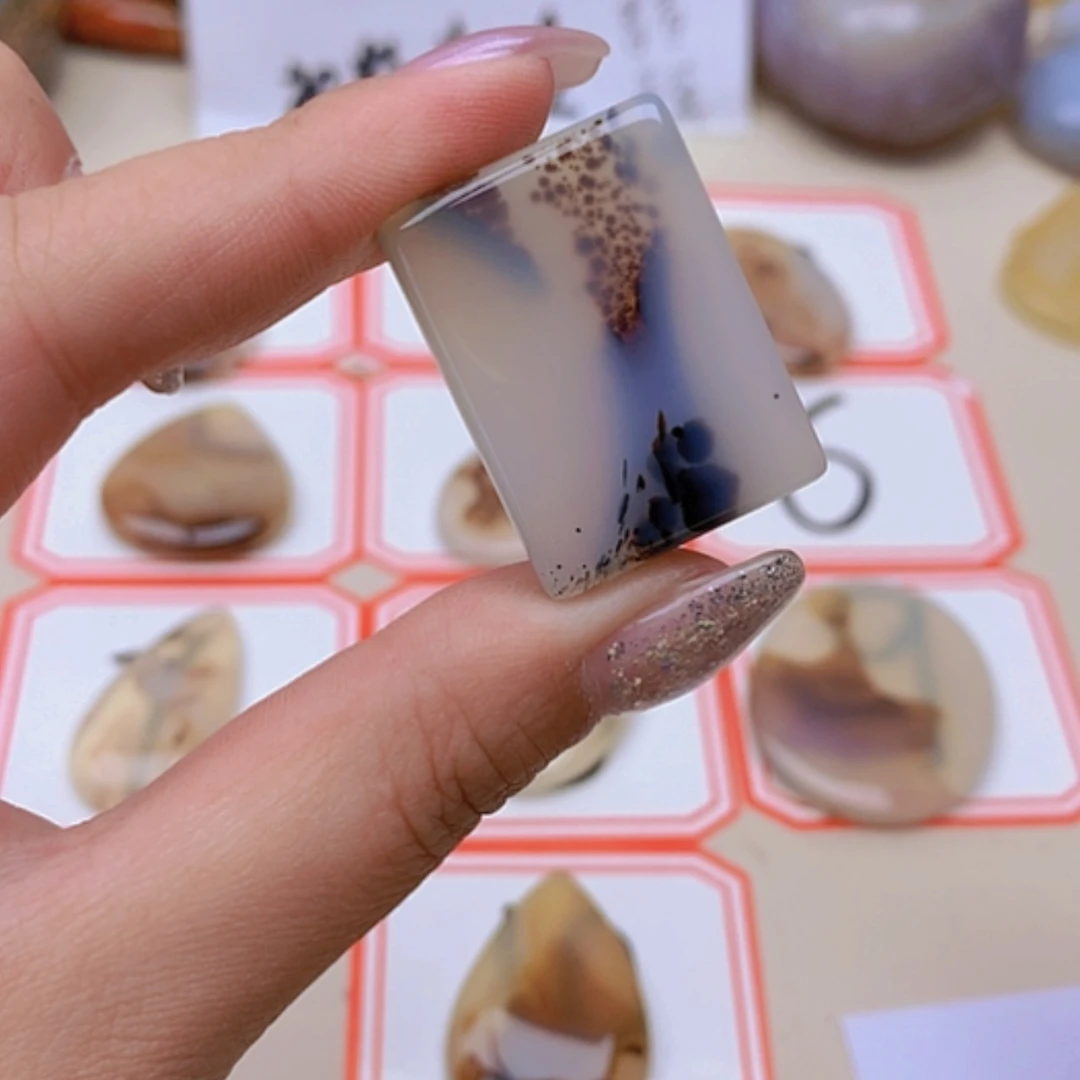 【闪购商品】玛瑙/玉髓未镶嵌珠宝半成品绛****粉