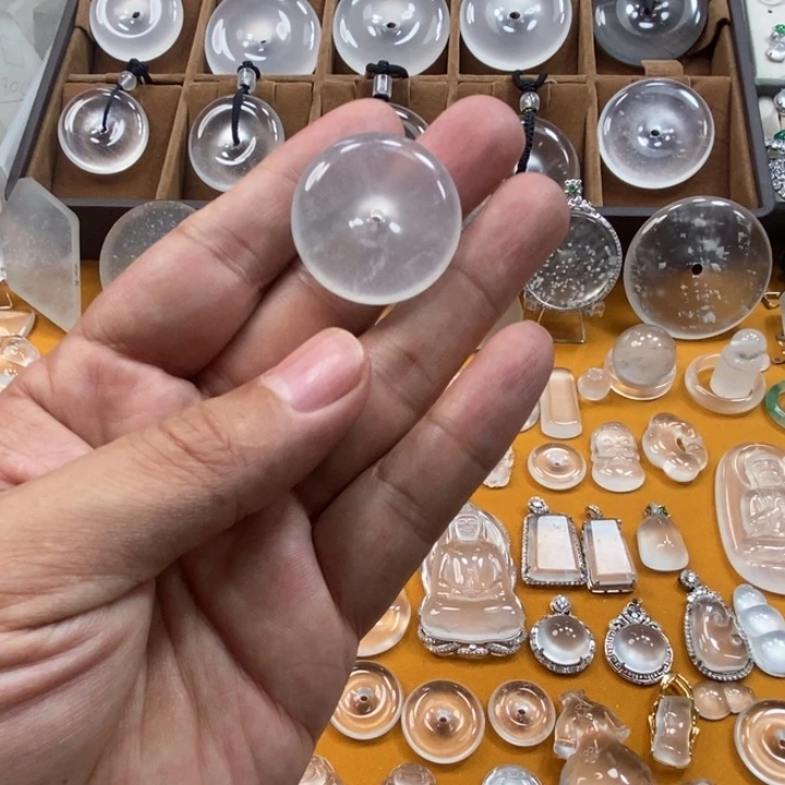 未镶嵌平安扣石英质玉