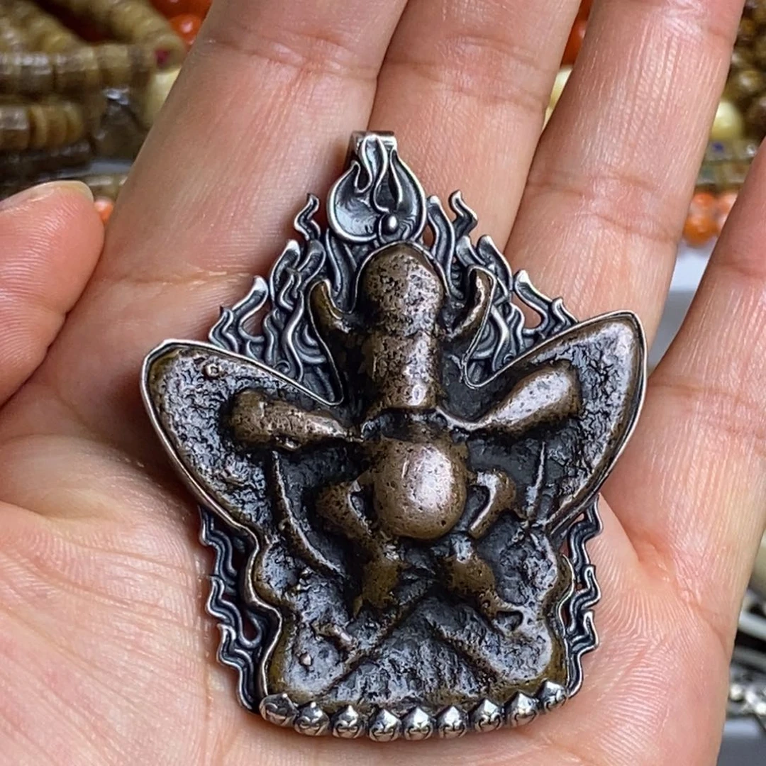 贝壳手串/手链……………………………………