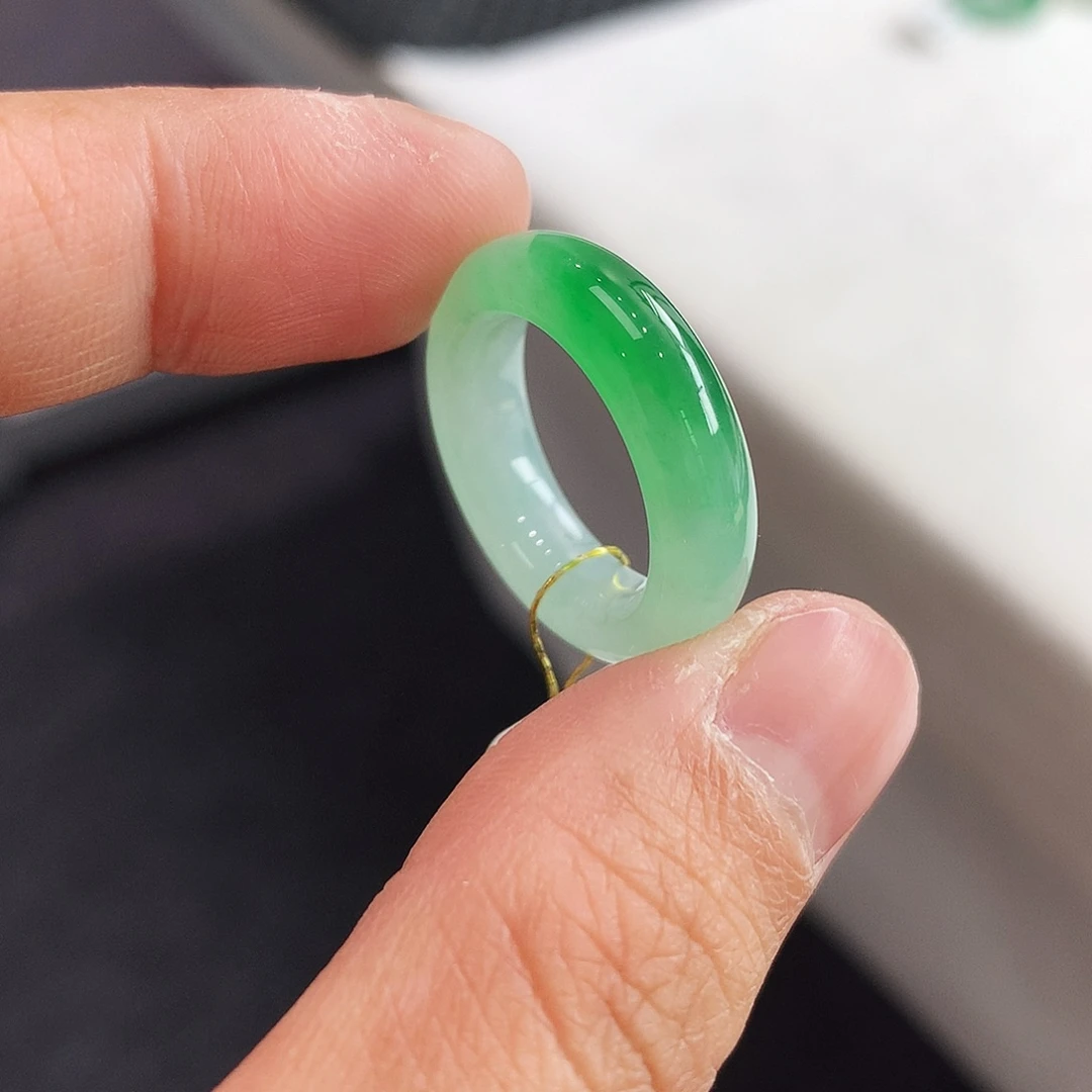 翡翠未镶嵌戒指11-12号