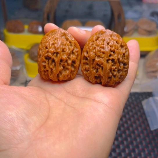 文玩核桃吊坠马蹄