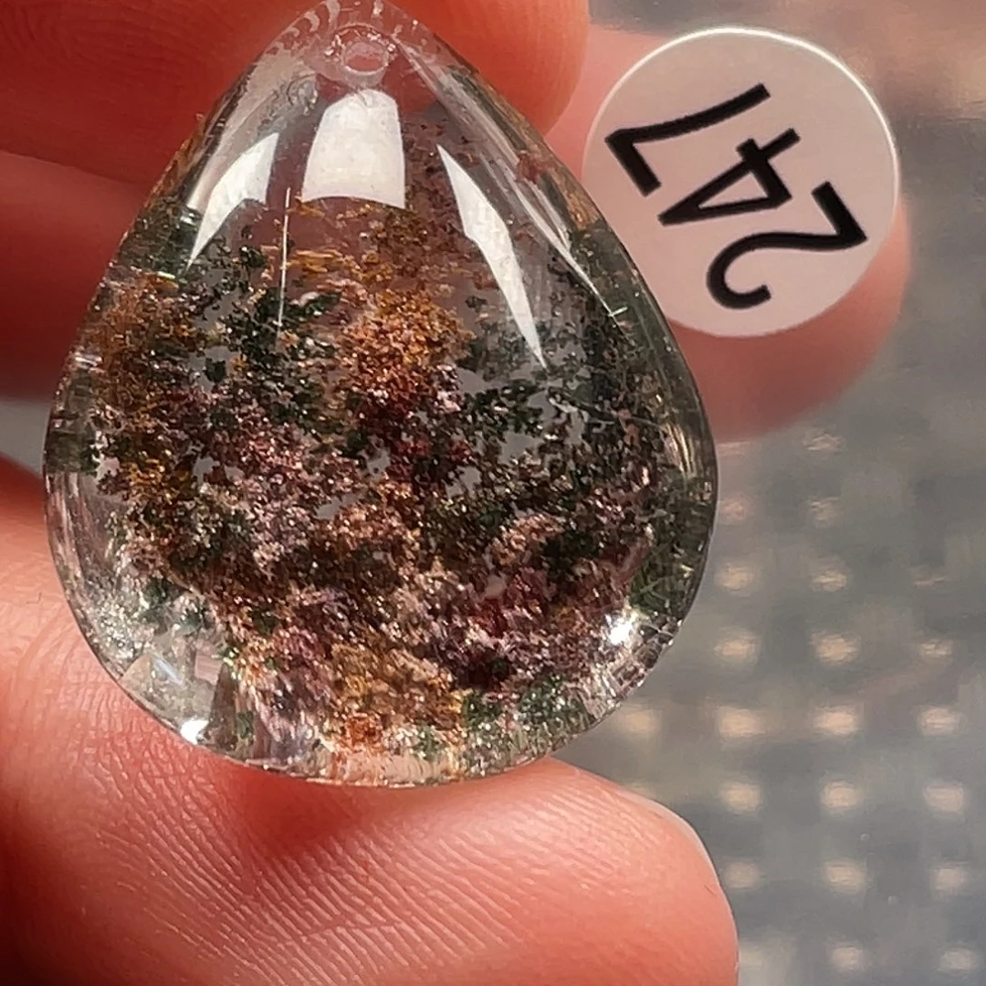 赵***晨颈饰水晶未镶嵌天然
