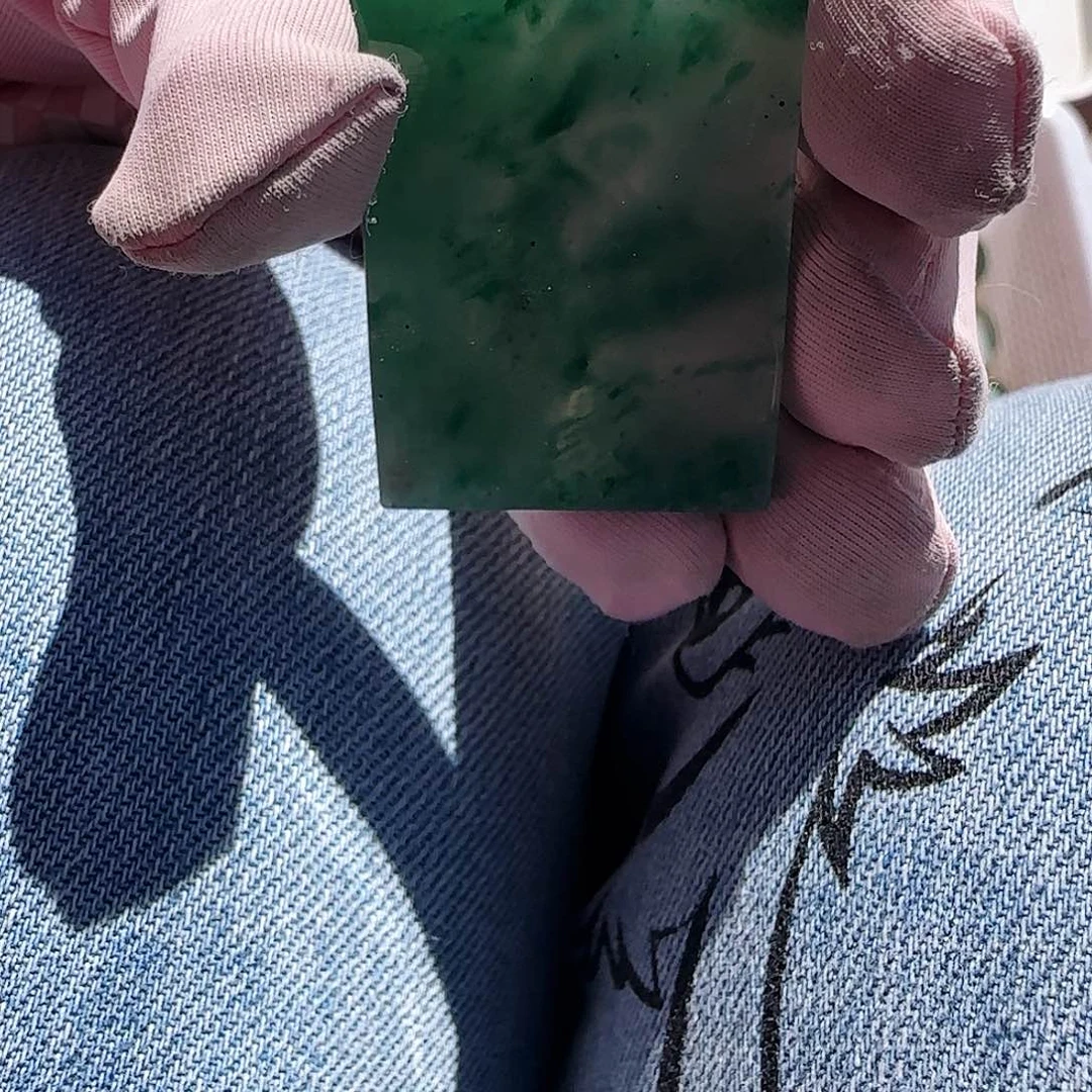 石英质玉颈饰未镶嵌张*杰