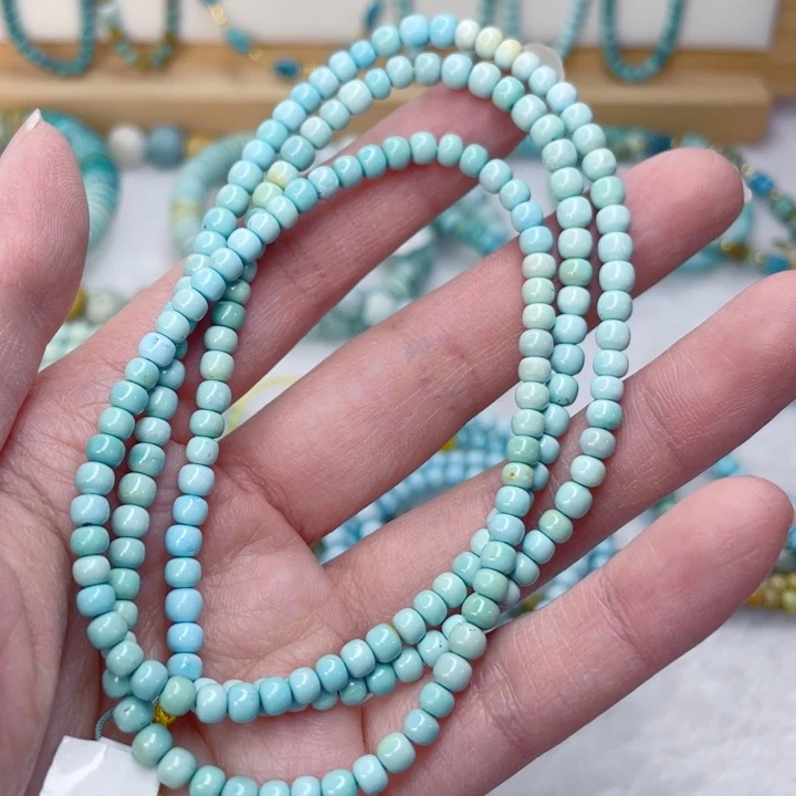 绿松石未镶嵌颈饰