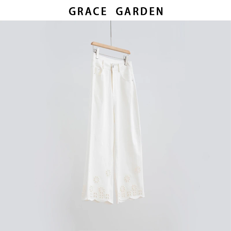 GRACE GARDEN【沙卡白牛！】刺绣镂空直筒牛仔裤XXK5F2811