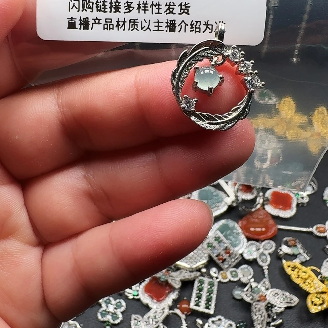 翡翠未镶嵌耳饰天然A货翡翠8014