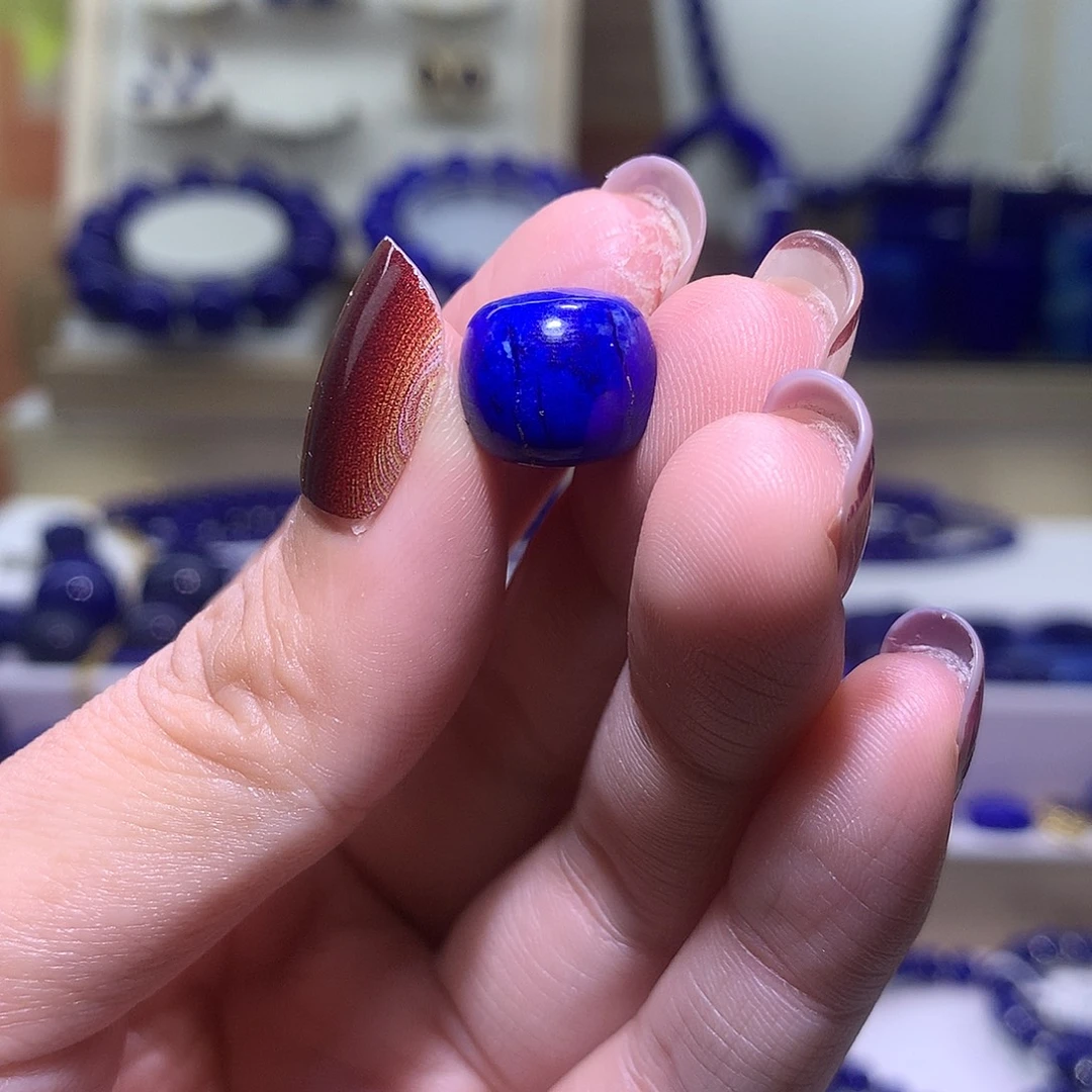 刘***成青金石未镶嵌天然原矿单老型珠12．4 m