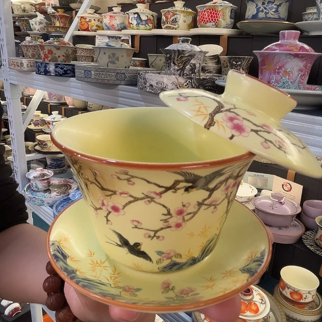 这些盖碗很漂亮！！！