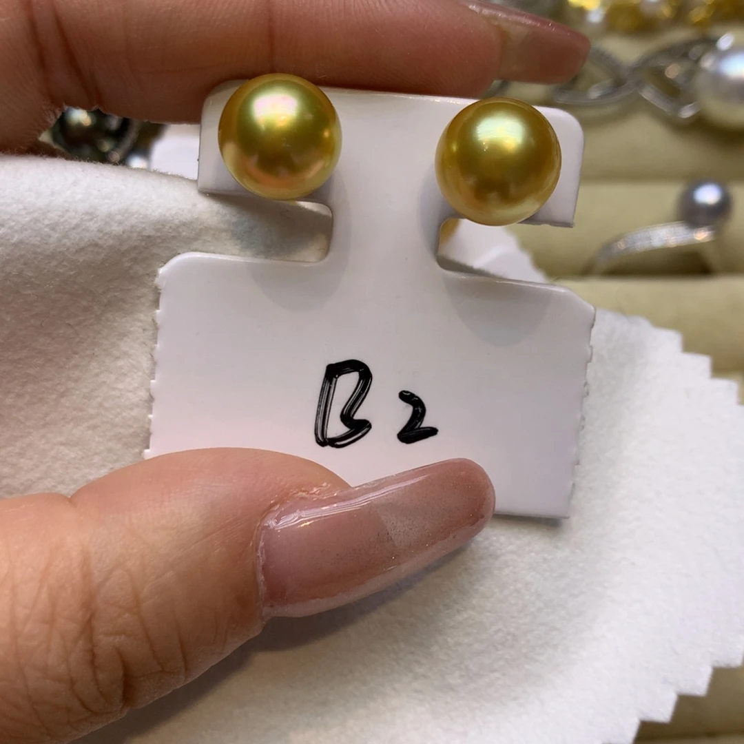 18K金镶嵌耳饰海水珍珠