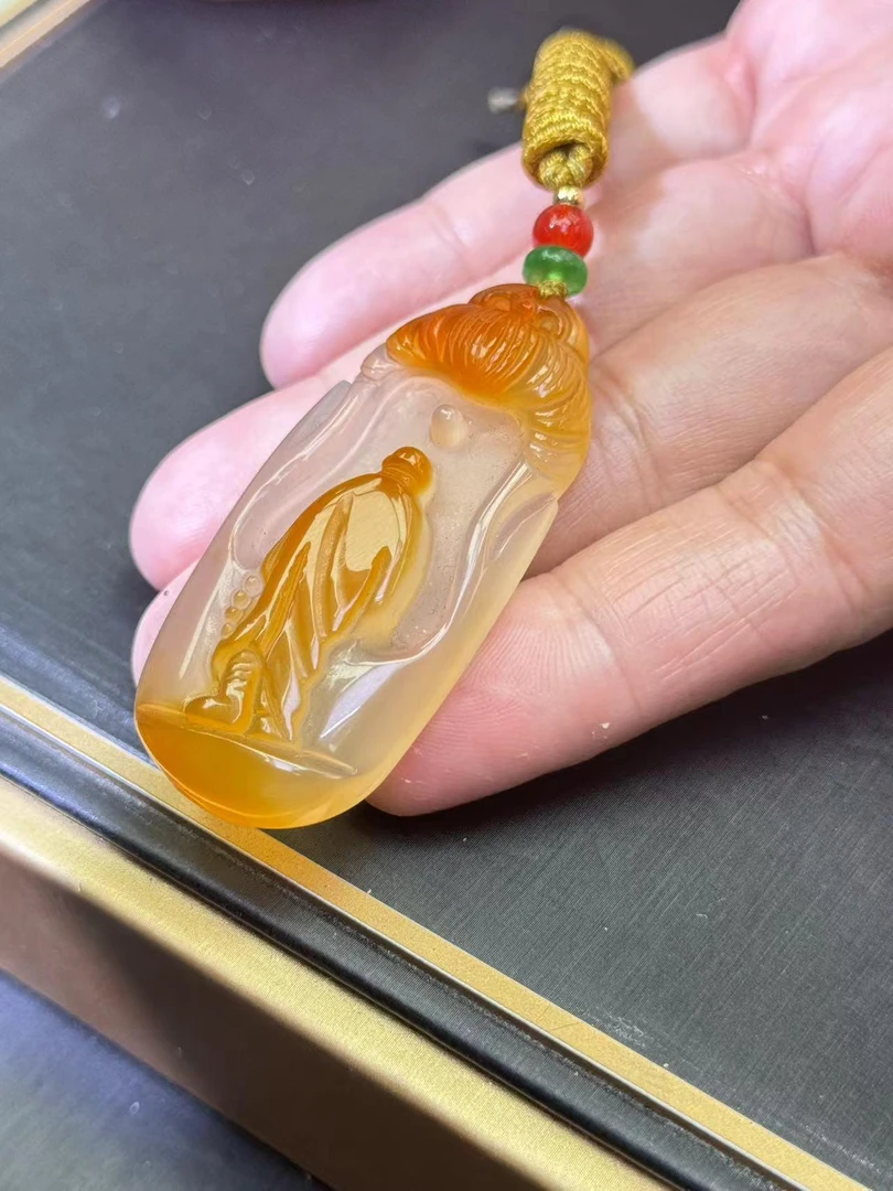 S1350-太岁鸳鸯肉灵芝悟道玛瑙吊坠-送礼佳品-绑绳子